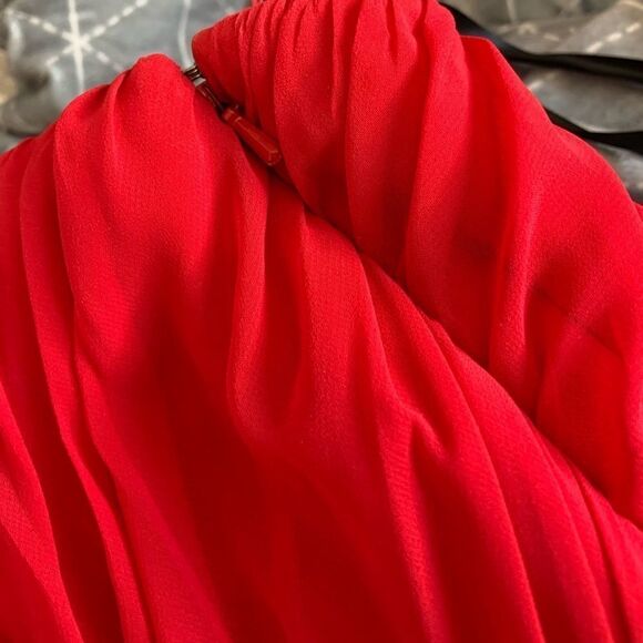 Formal red strapless dress - Picture 7 of 9